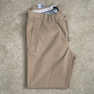 Banana Republic Emerson Chino pants